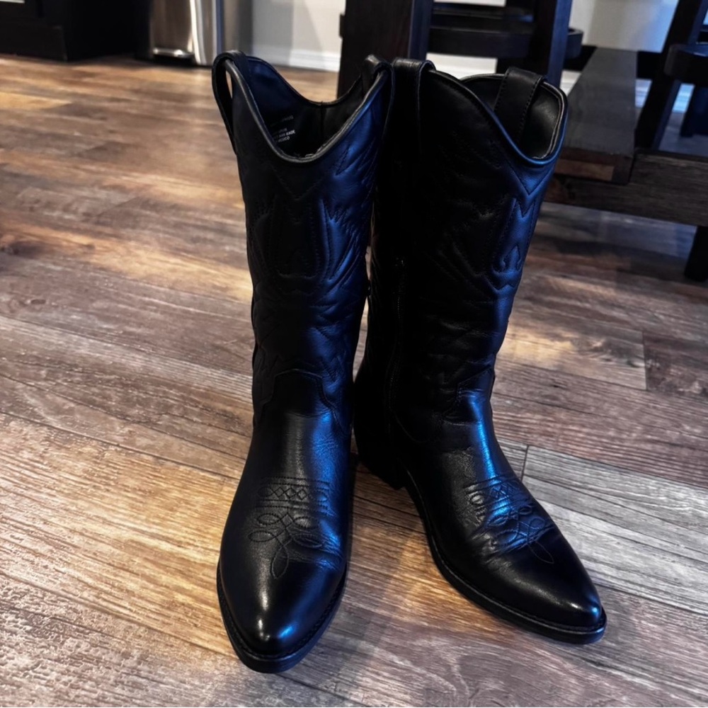 Black Leather Cowboy Boots